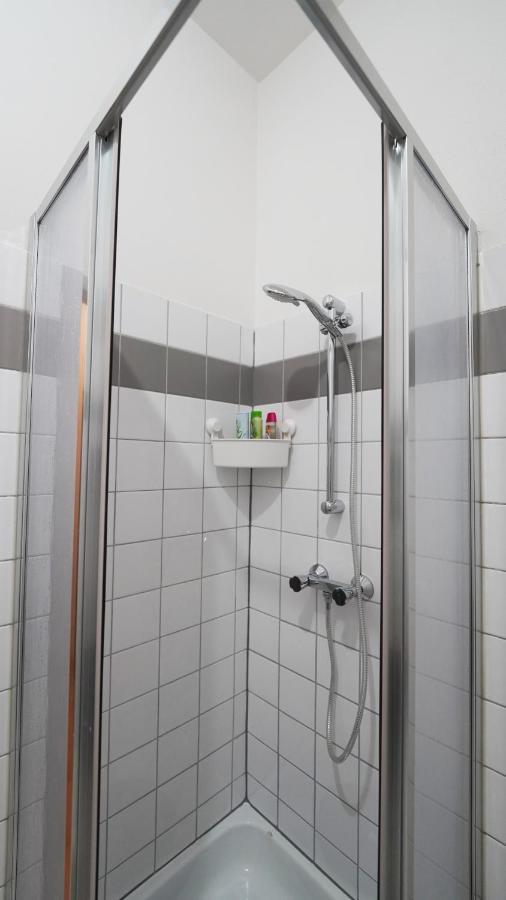 Cozynite Premium Apartment Hernals 1 Wina Bagian luar foto